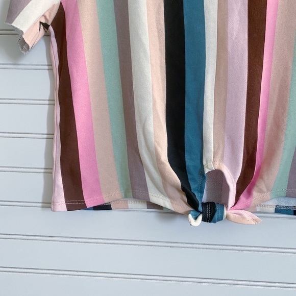 Front tie Striped blouse Size M NEW - Picture 6 of 9